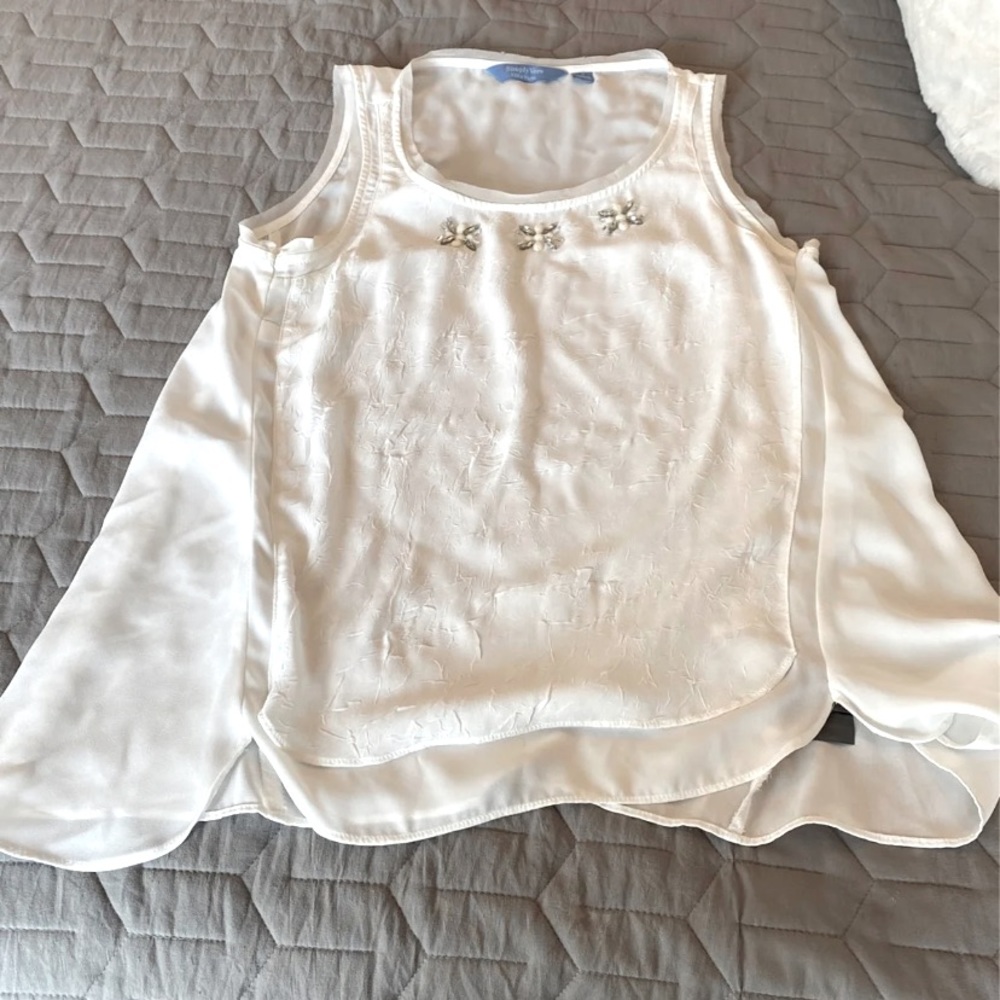 Vera Bradley sleeveless top